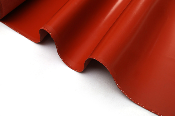 Paño revestido de la fibra de vidrio del silicón no inflamable rojo